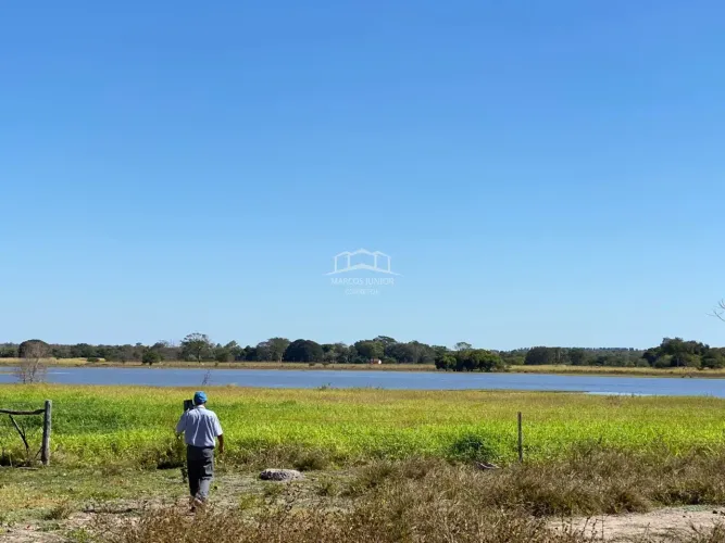 FAZENDA NA BEIRA DO RIO SÃO FRANCISCO DE 105 HECTARES FORMADA