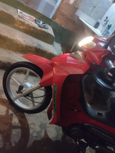 Moto 2015 igual Biz 50cc Mercosul recibo em Branco IPVA 2026 moto dê Garagem 67km 1Litro.