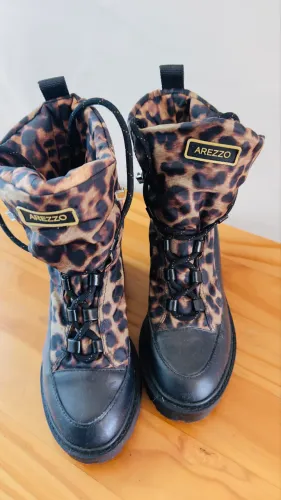 Bota Coturno Arezzo Animal Print Onça Sola Tratorada - Tam. 35