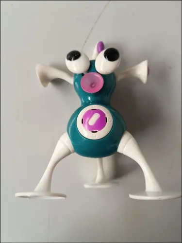 Colecionável Iz DJ Remix Azul (Zizzle) - McDonald's 2006