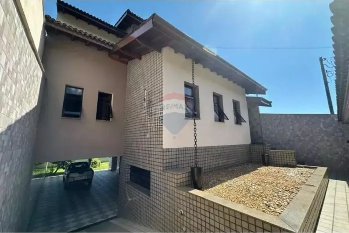 Casa com 4 dormitórios em ótima localização para alugar por R$8.000/mês - Vila Rica-Atibai