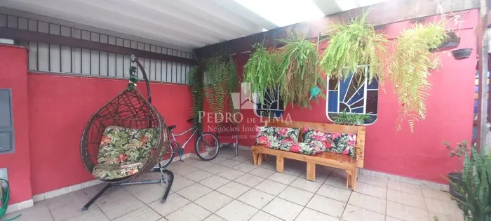 Sobrado de esquina em Vila Carrão.