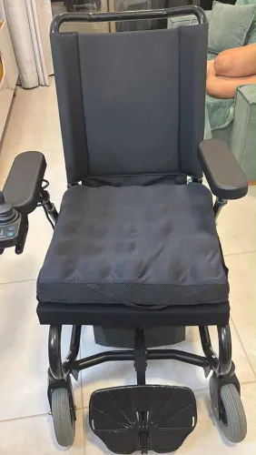 Cadeira de Rodas Motorizada Wingus Ottobock