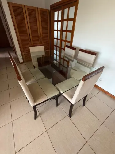 Mesa de Jantar de madeira Rudnick