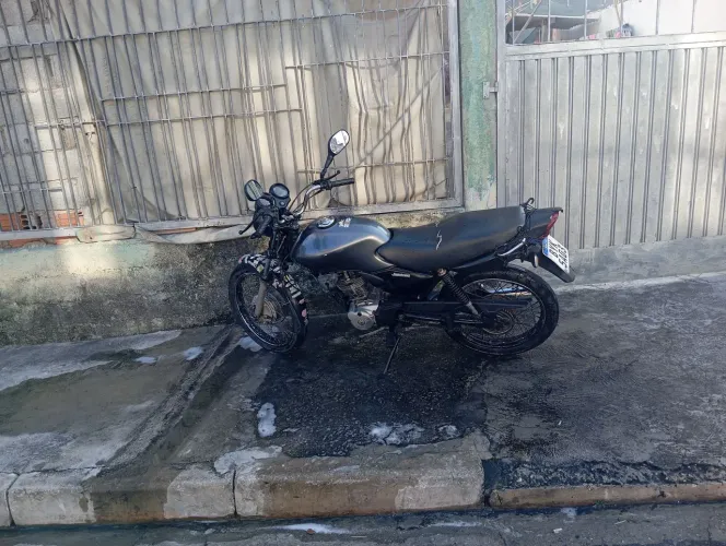 Fan 125 moto do dia a dia bateu pegou dock no meu nome só tranferir nada de débito
