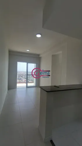 Cód. 007 Apartamento com 2/4 sendo 1 suíte e 2 vgs de garagem em frente ao Lider Canudos