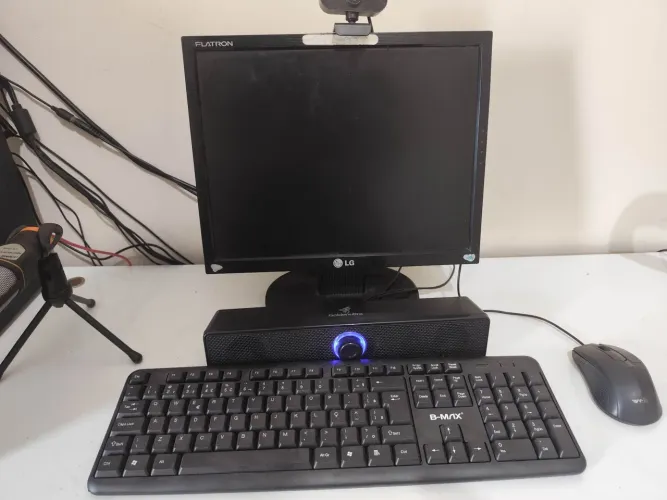 PC Completo Intel i3 10ª Geração | 16GB RAM | SSD 960GB | Monitor + Webcam + Microfone