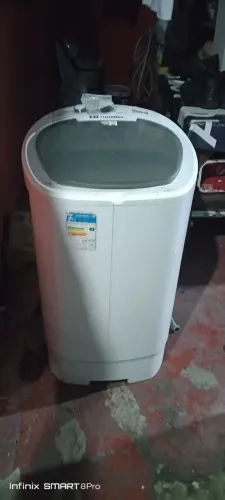 Máquina de lavar com defeito 