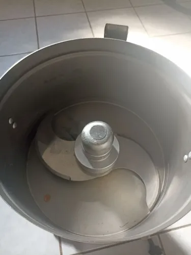 Cutter Inox 8Lts