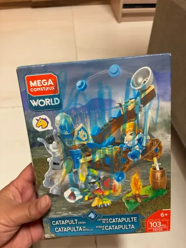 Mega Construx World, "Catapult Crush? - Caixa riscada mas está Lacrado