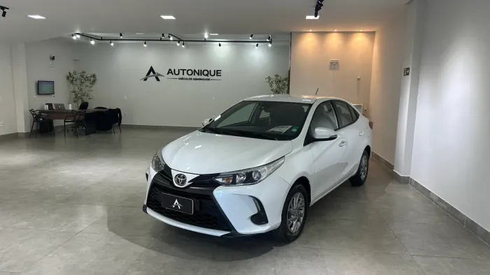 Toyota Yaris XS Sedan 1.5 Flex 16V 4P Aut. 2024