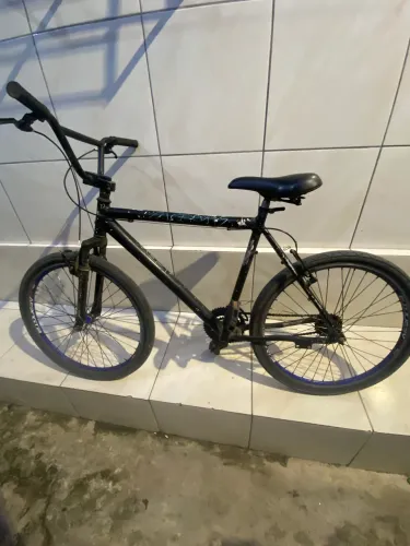 Bicicleta aro 26 em bom estado