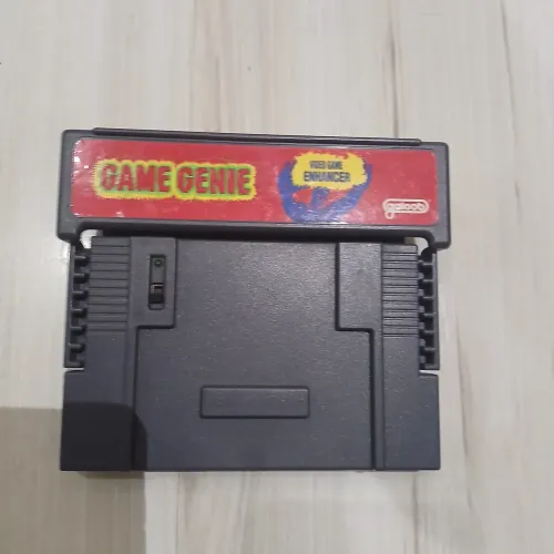 Game Genie original para Super Nintendo Marca Galoob - usado