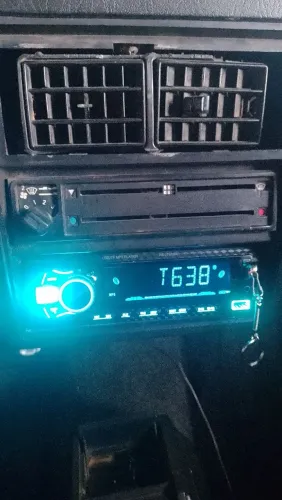 Vendo radio funciona tudo