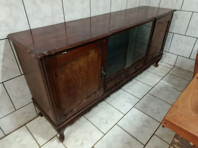 Buffet Antigo em Madeira Maciça com Cristaleira - 2,00 m