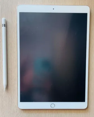 iPad Pro 10,5" 64GB Dourado + Apple Pencil