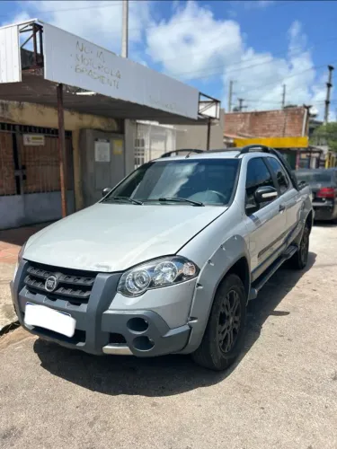 Fiat Strada Adventure1.8/ 1.8 Locker Flex CD 2010