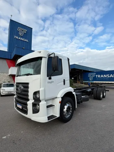 VW 24280 Truck 6x2 Transal Transportadora Caminhão