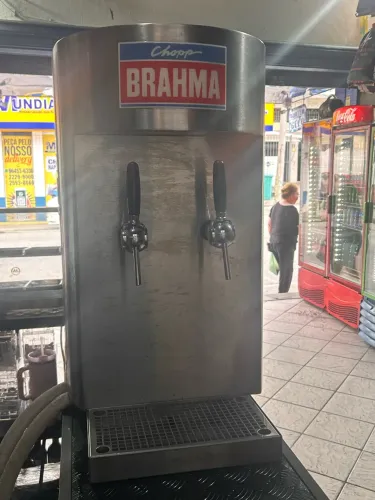 Choppeira Brahma Frescor (com 2 barris e 2 cilindros de gás)