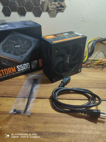 Fonte gamer aigo STORM S500 80 PLUS