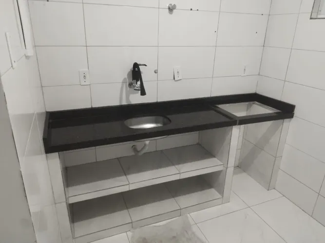 Apartamento 1º andar 3 Quartos para Alugar - Bem Localizado na Principal do Valentina