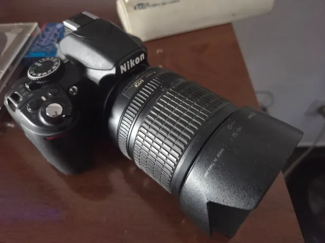 Nikon 3100 com lente 18-105
