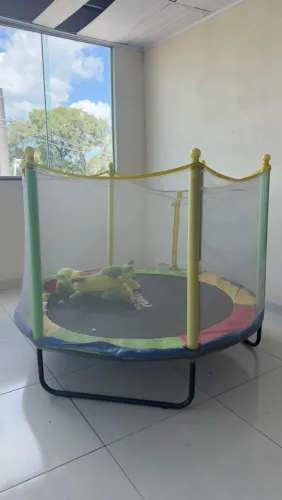 Cama elástica infantil