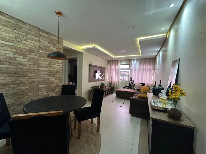 Excelente apartamento de 2 dormitórios no Condomínio Ivo Silveira