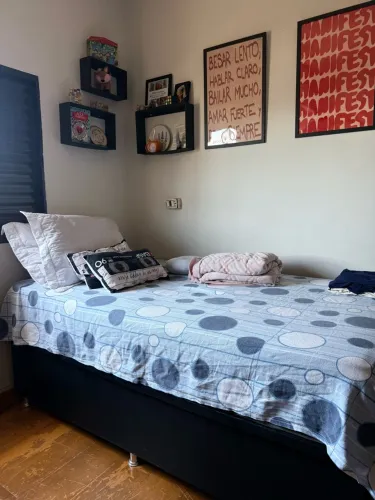 CAMA BAÚ EM MADEIRA