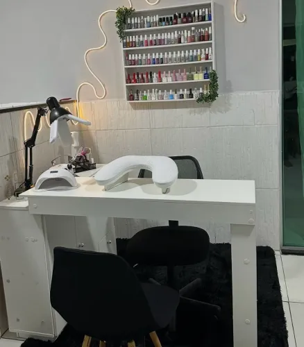 Vendo minha mesa L de nails