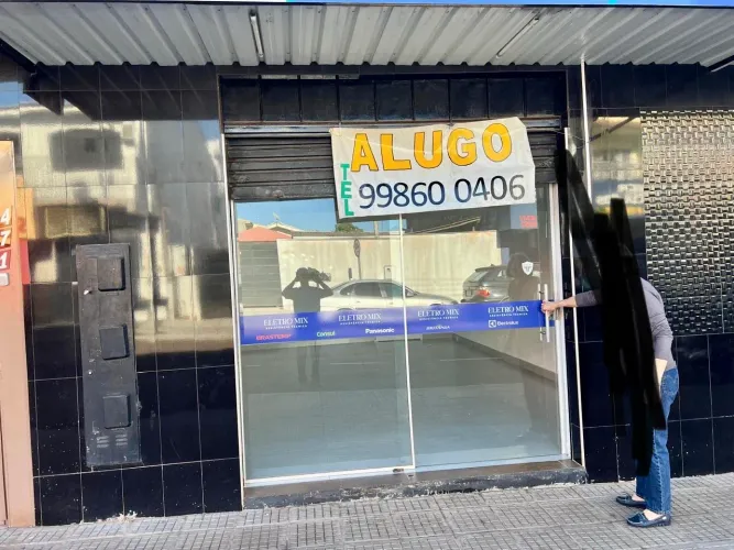 Sala Comercial/Avenida Montreal