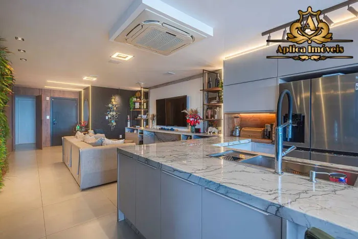 Apartamento frente mar - 4 quartos no Centro de Navegantes