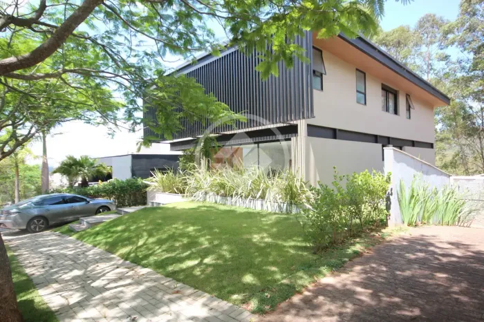 CASA COM 4 QUARTOS À VENDA NO CONDOMÍNIO ALPHAVILLE codigo: 343539
