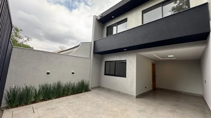 SOBRADO JD. AMÉRICA - SUÍTE + 2 QUARTOS + LAVABO / ÁREA GOURMET - ÁREA ÚTIL168m
