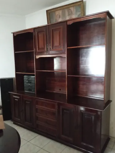 Sala de Jantar em Madeira Maciça: Mesa Extensível Oval + 6 Cadeiras + Estante Grande
