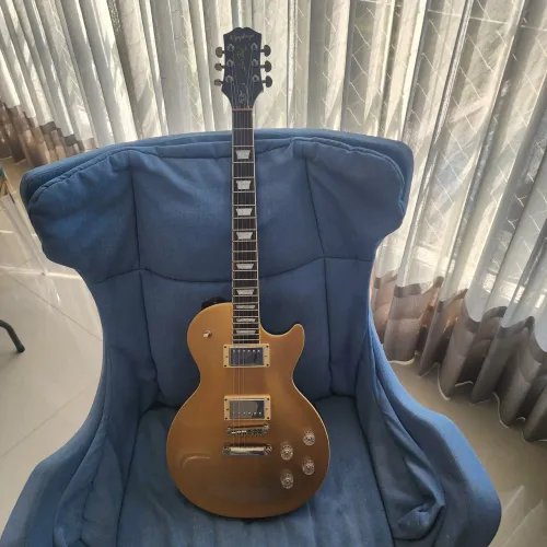 Guitarra Epiphone Les Paul Muse dourada, zerada, com case!