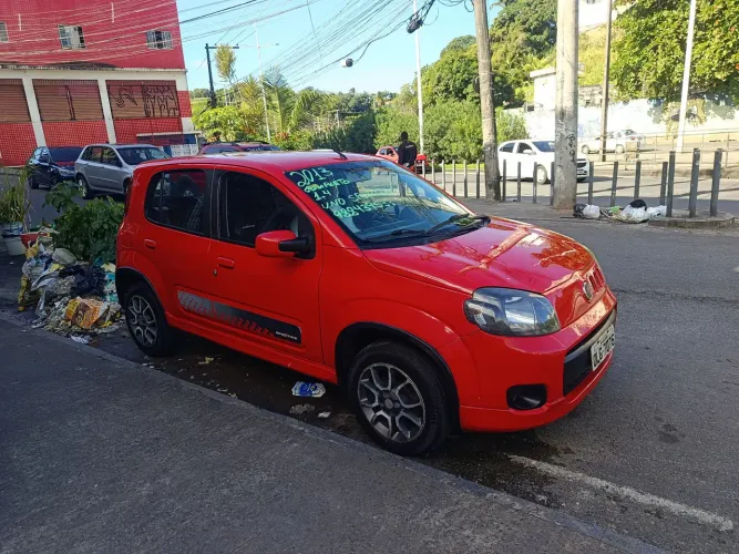 Fiat Uno Sporting 1.4 EVO Fire Flex 8V 4P 2013
