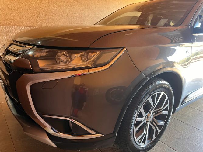 Imagem de Mitsubishi Outlander 3.0/ GT 3.0 V6 Aut. 2017