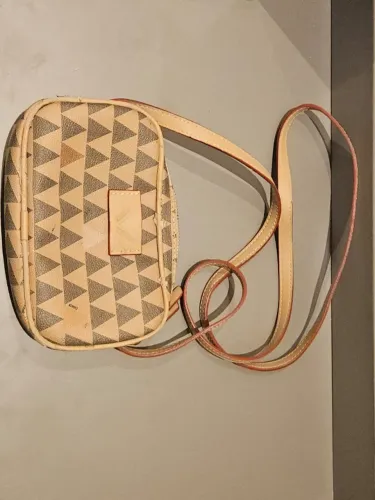 Bolsa Schutz Triangle Mini Crossbody / Camera Bag Bege Original