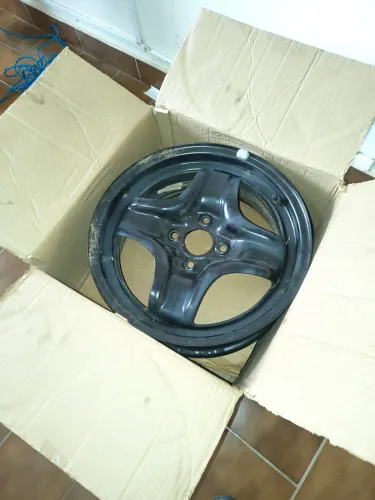 4 rodas 15 do Onix