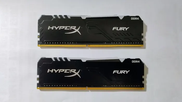 Memória HyperX DDR4 3200 com Led RGB