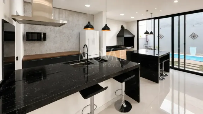 Casa Sobrado/Condomínio - Residencial - No bairro Urbanova - Condomínio Altos da Serra IV