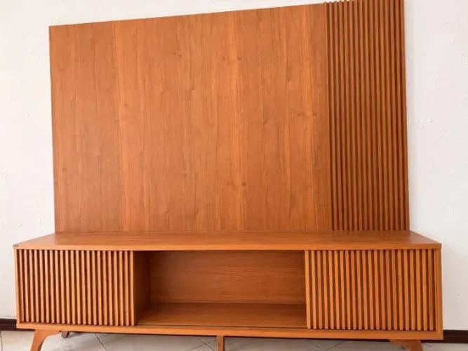 Rack com Painel Ripado Valencia New