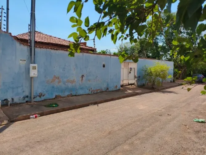 CASA A VENDA RES.NOVA CANAA - CUIABA - MT