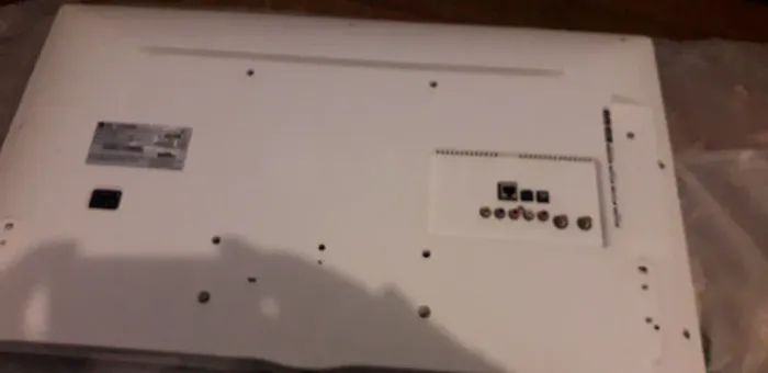 Smarttv 32 LG DEFEITO NO LED SÓ TROCAR