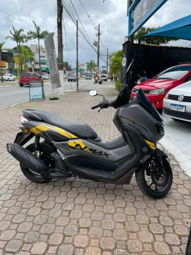 Yamaha NMAX 160 SE (Nacional)