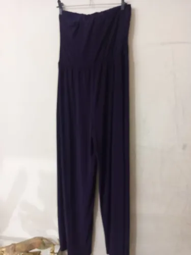 Macacão tomara que caia roxo 