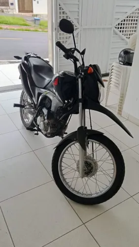 Vendo Bros Baixa km Toda revisada 