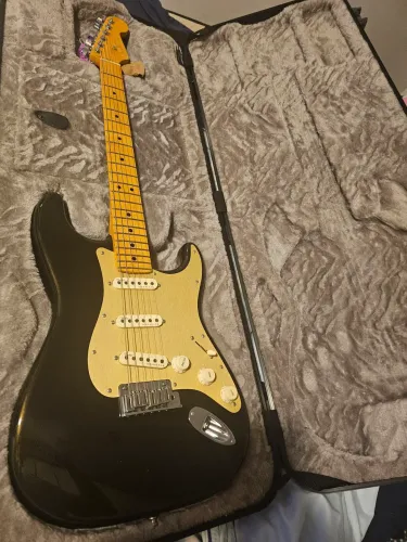 Guitarra Fender Ultra American Stratocaster 