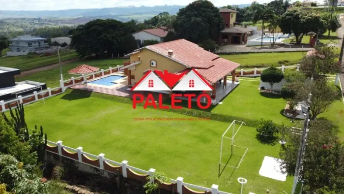 Casa a venda no Condomínio Ninho Verde II na cidade de Pardinho interior de SP